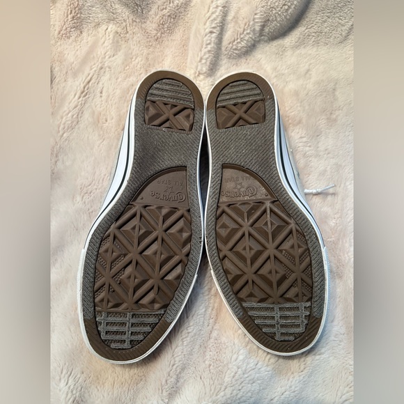 Converse womens light grey size 7 - Picture 3 of 4